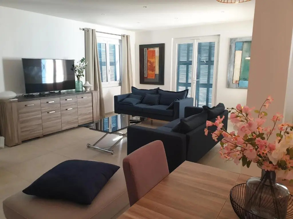 La Bastide Blanche Magnifique villa 5 étoiles 5 chambres et piscine privée sur 6500 m VAR