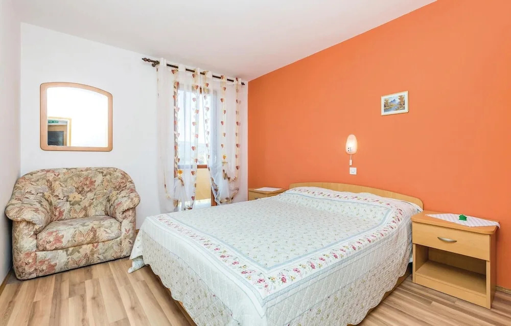 Amazing Home in Kampor With Wifi and 2 Bedrooms