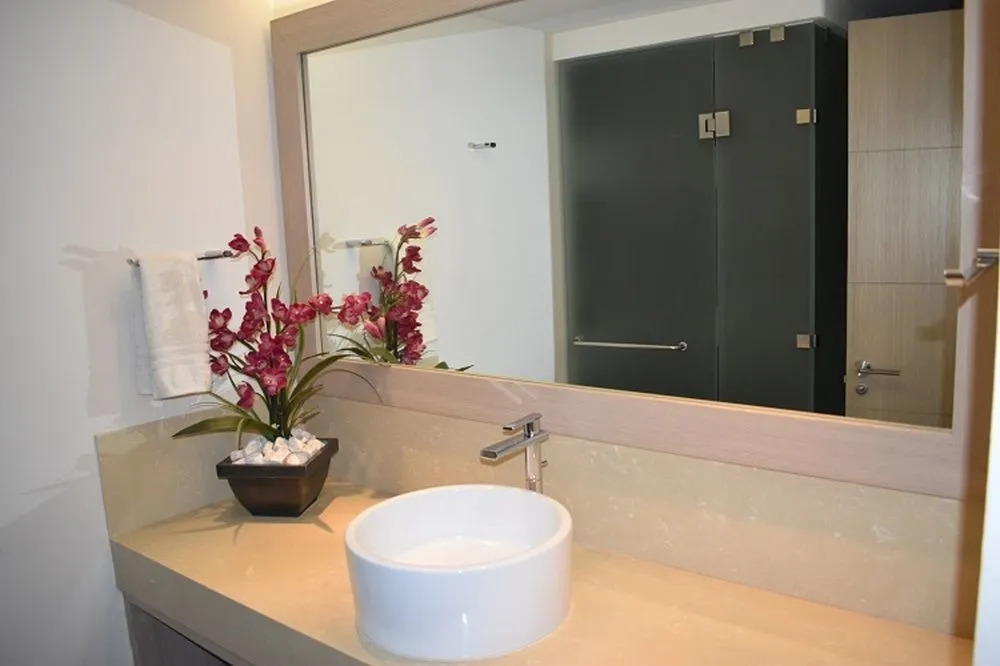 Estudio con alberca by Project 4 life