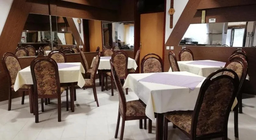Prenočišča Mraz
