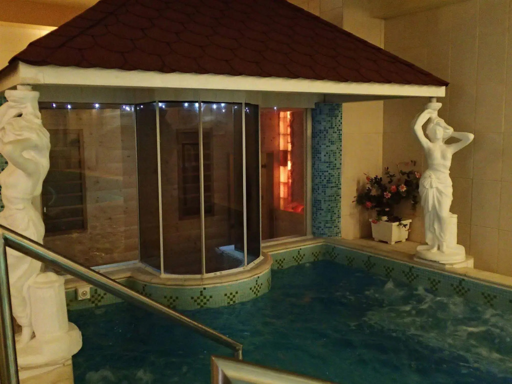 Hotel Korona Wellness, Rendezvény és Borszálloda