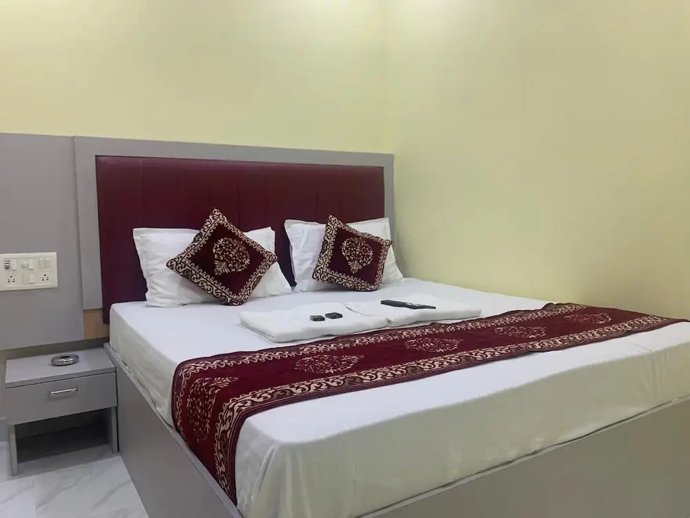Hotel Sai Plaza
