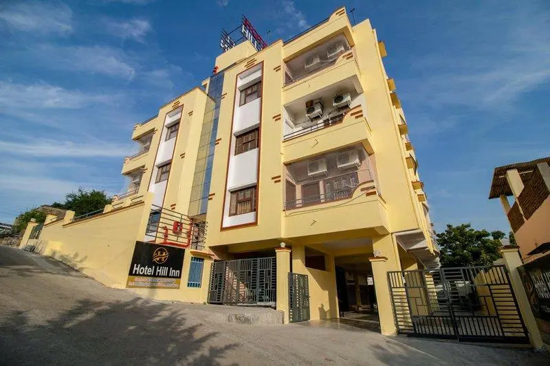 OYO Townhouse 454 Hotel Hill Inn