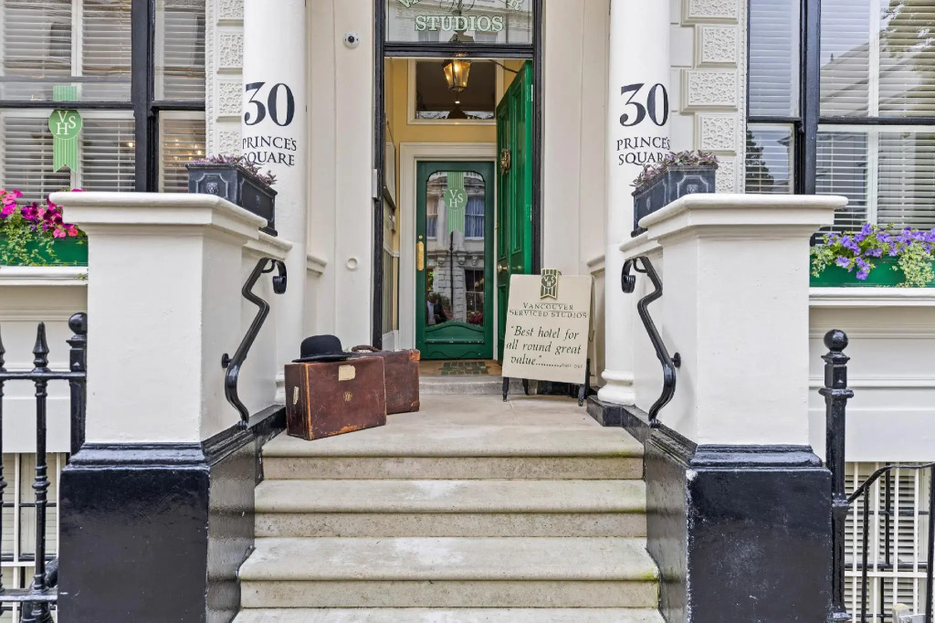 Vancouver Hotel & Studios