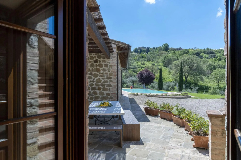 Villa Trasimena is a property with great character, located in a truly enviable position overlooking-Villa Trasimena