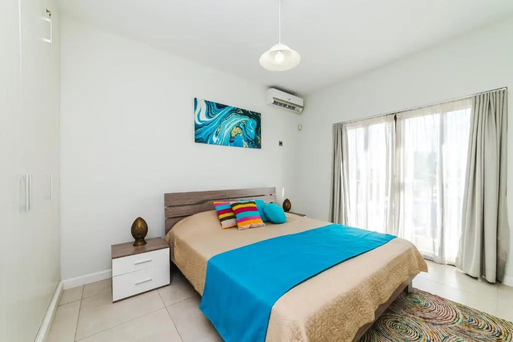 Beachcove Apt 9 in Pereybere