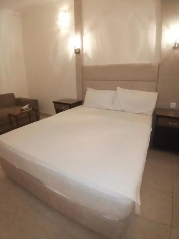 Royal Hayat - Budget Double Room