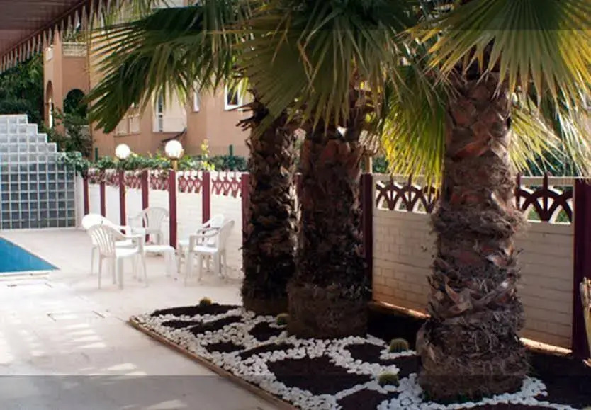 Queen Ra Hotel