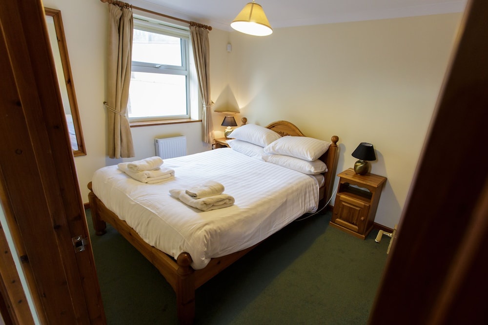 Tregurrian Villas