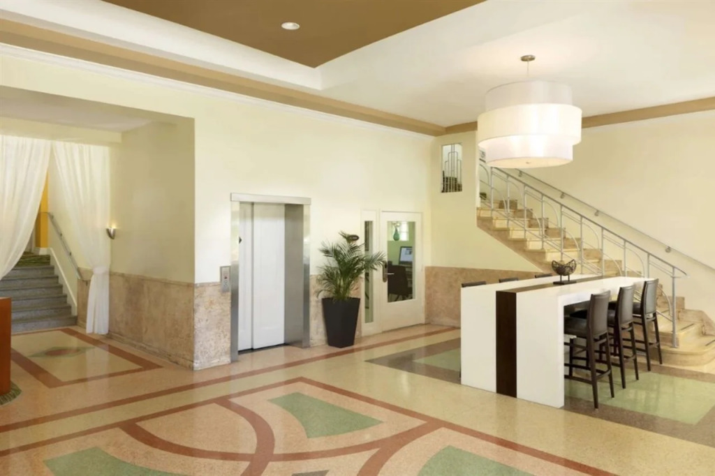 Hilton Grand Vacations Club Mcalpin Ocean Plaza Miami