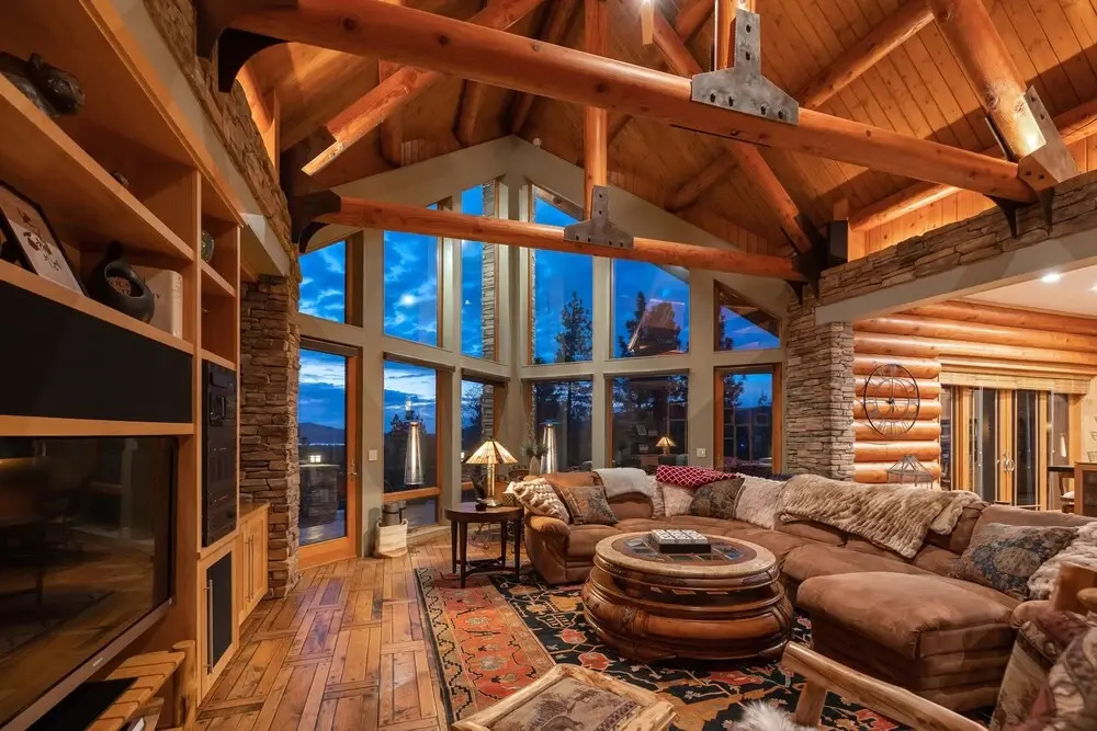 10 - Wild Horse Estate 5 Bedroom Cabin by Redawning