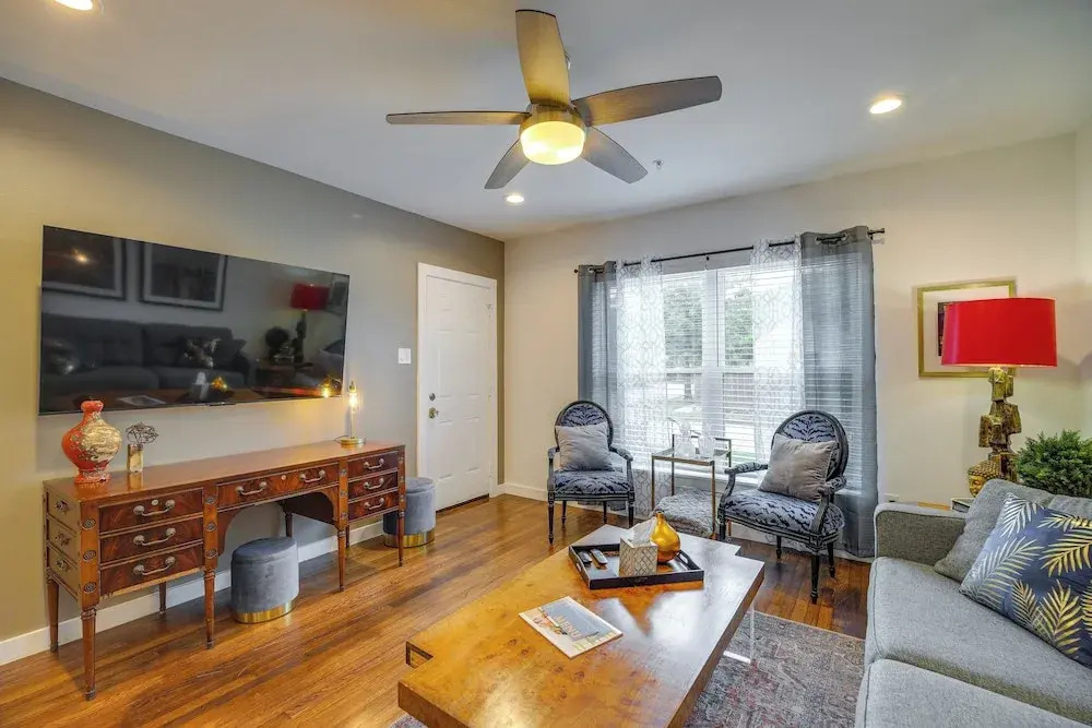 1 Mi to Dtwn, 8 Mi to Nrg! Fourth Ward Apt w/ W&D