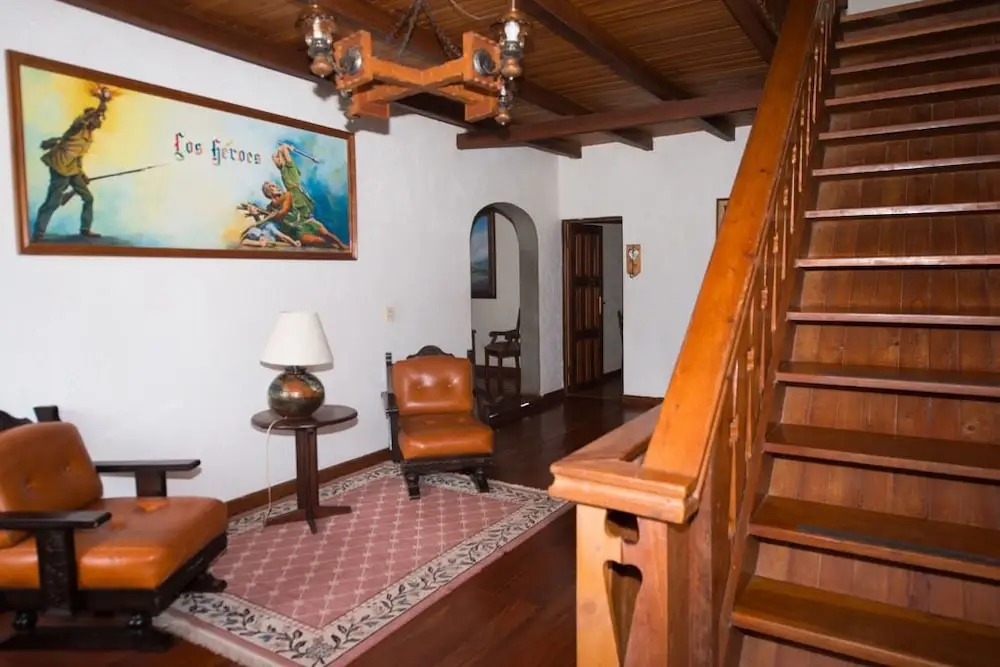 Hotel Los Héroes