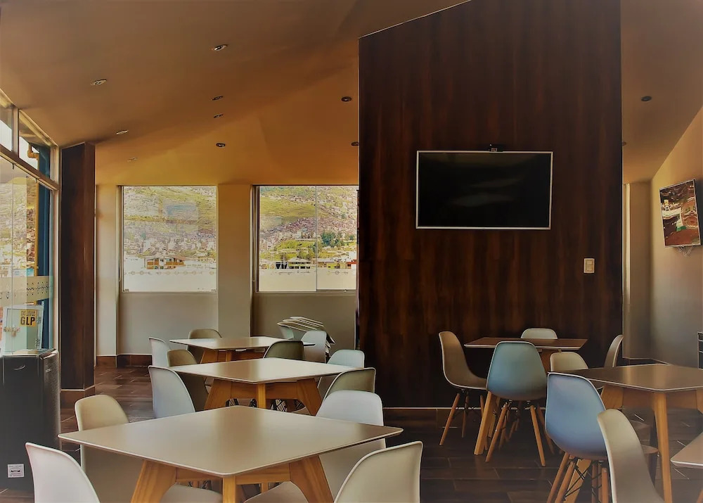 Wayqey Hotel