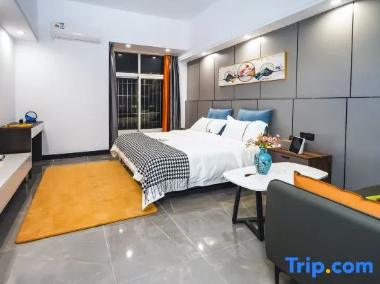 You Holiday Ri Apartment