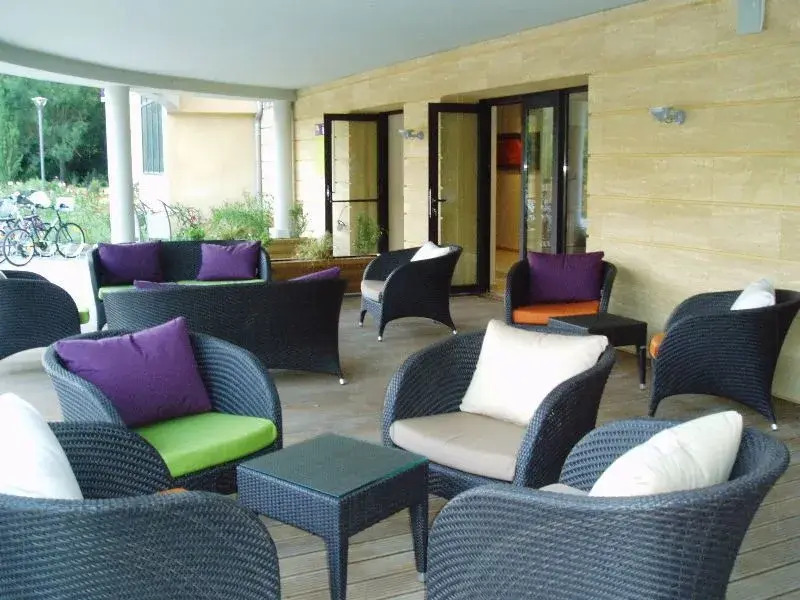 Suite Home Bouc Bel Air