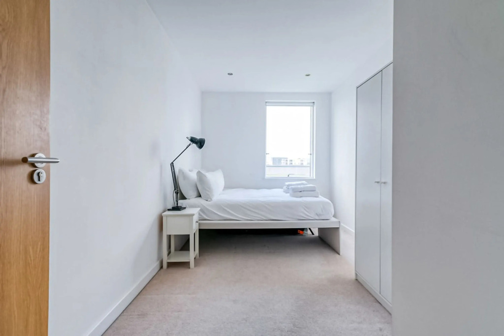 Modern Bermondsey Apartment