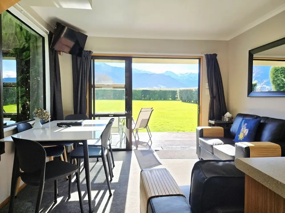 Te Mahuru Retreat