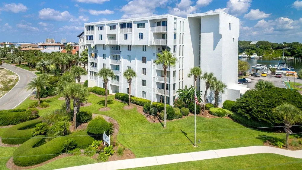 Dolphin Point 604c 2 Bedroom Condo