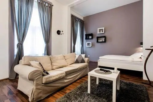 Orsi's sweet & lovely home
