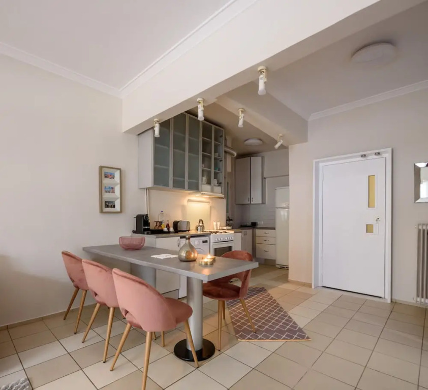 Acropolis Exclusive Studio