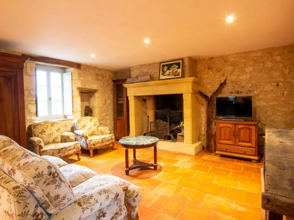 Maison de charme en Dordogne avec parking et animaux acceptés - FR-1-616-103