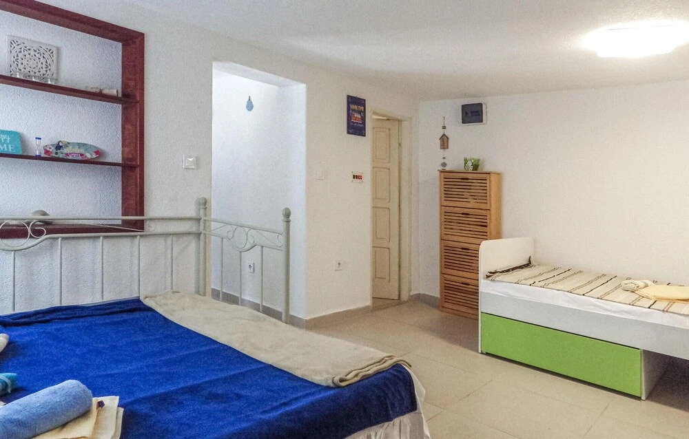 Stunning Apartment in Slano With Wifi