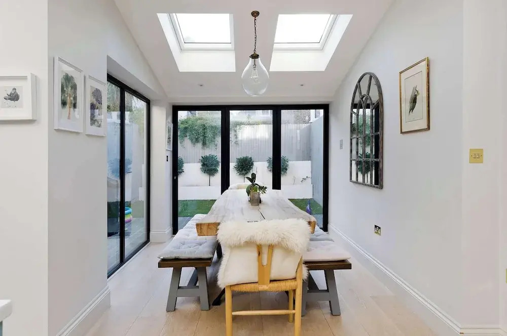 Central London 4BR Queens Park Family Home With Garden
