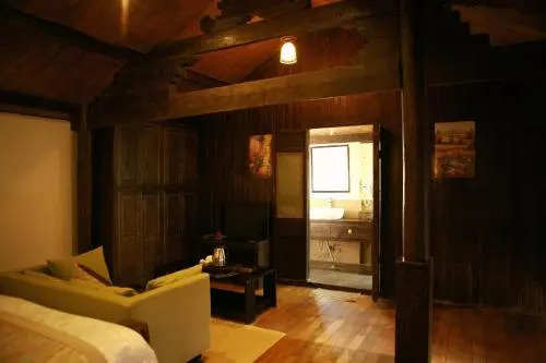 Zizaixiang Inn