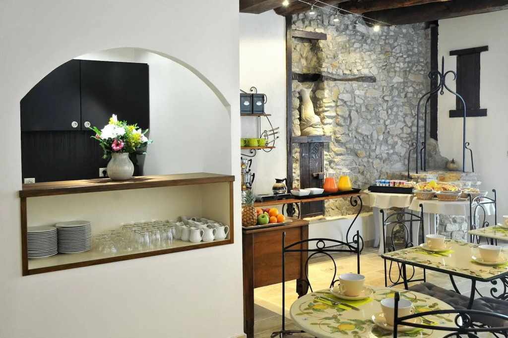 Logis Hôtel la Vallée de lArc