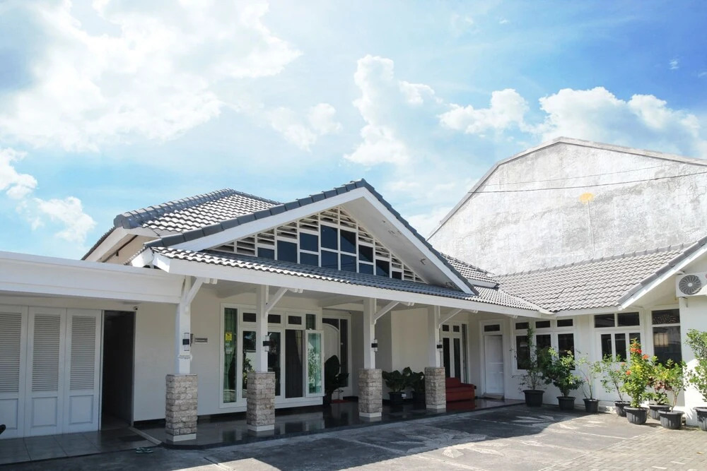 Londres Bed and Breakfast RedPartner near Gembira Loka Zoo