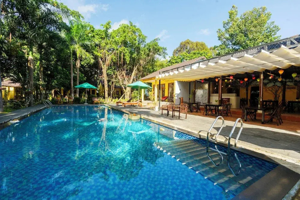 Green Bungalow Garden - Quiet Tropical Retreat, 5 Min To Beach