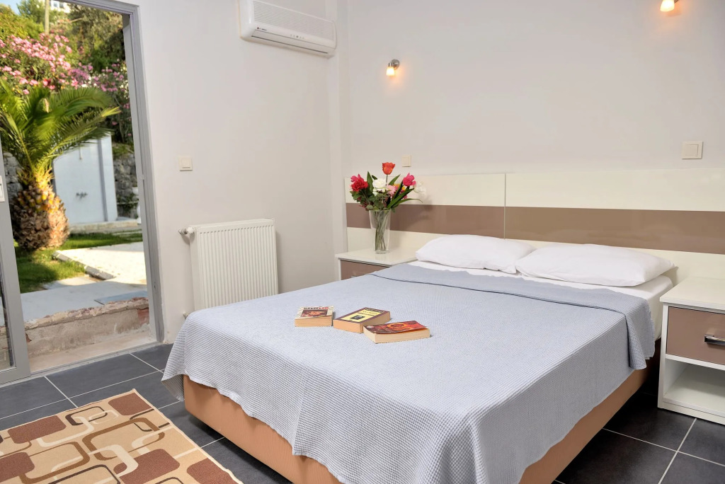 Calis Hotel