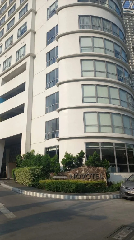Capital O 950 Acqua Novotel Tower