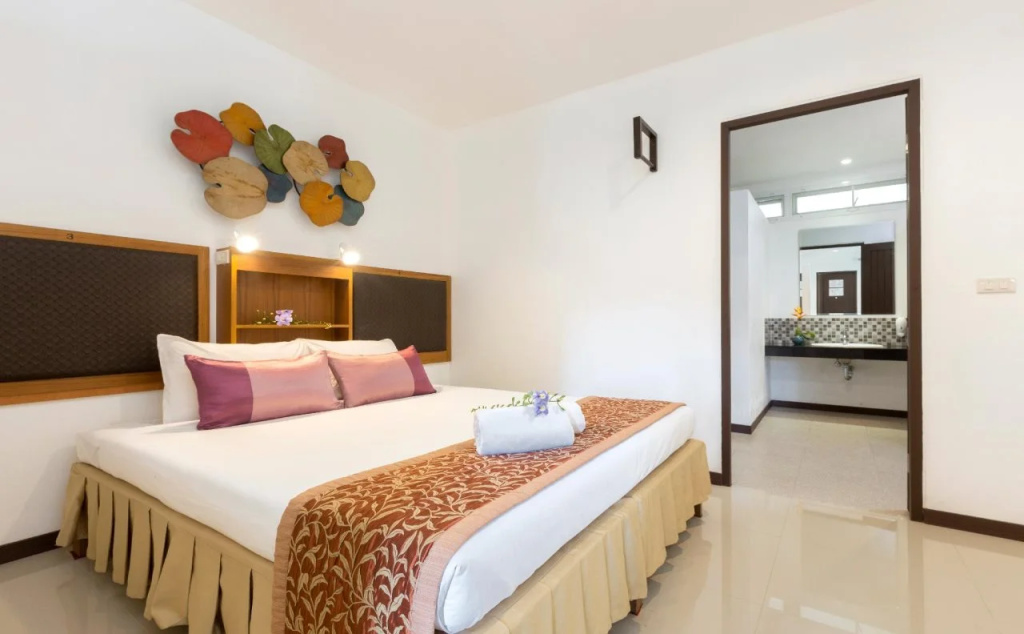 The Lantern Hostel and SPA