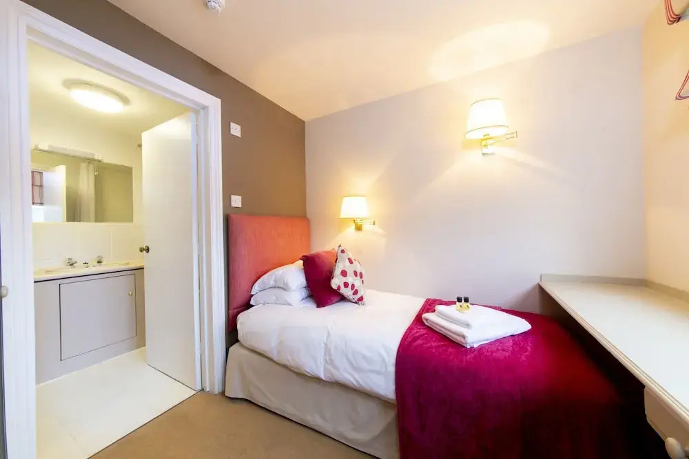 The White Hart Inn