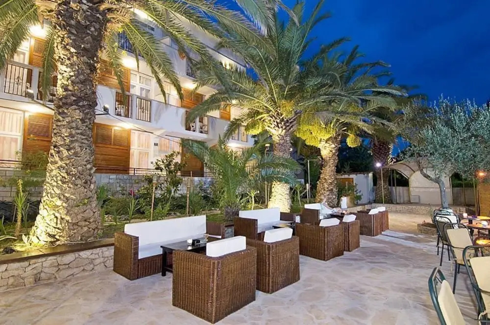 Rooms Adriatica Island Brač