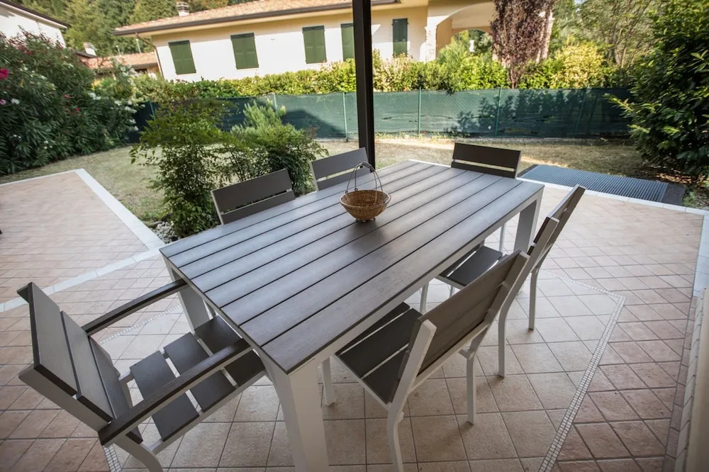 Elegant Lake Garda Villa With Garden