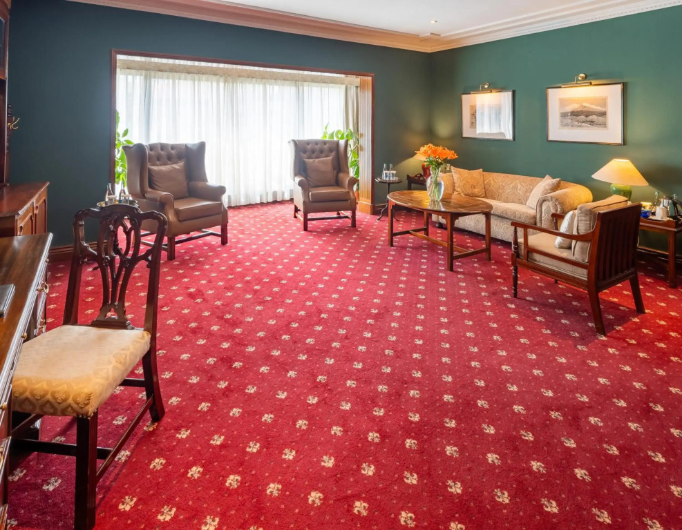 Отель The Sarova Stanley