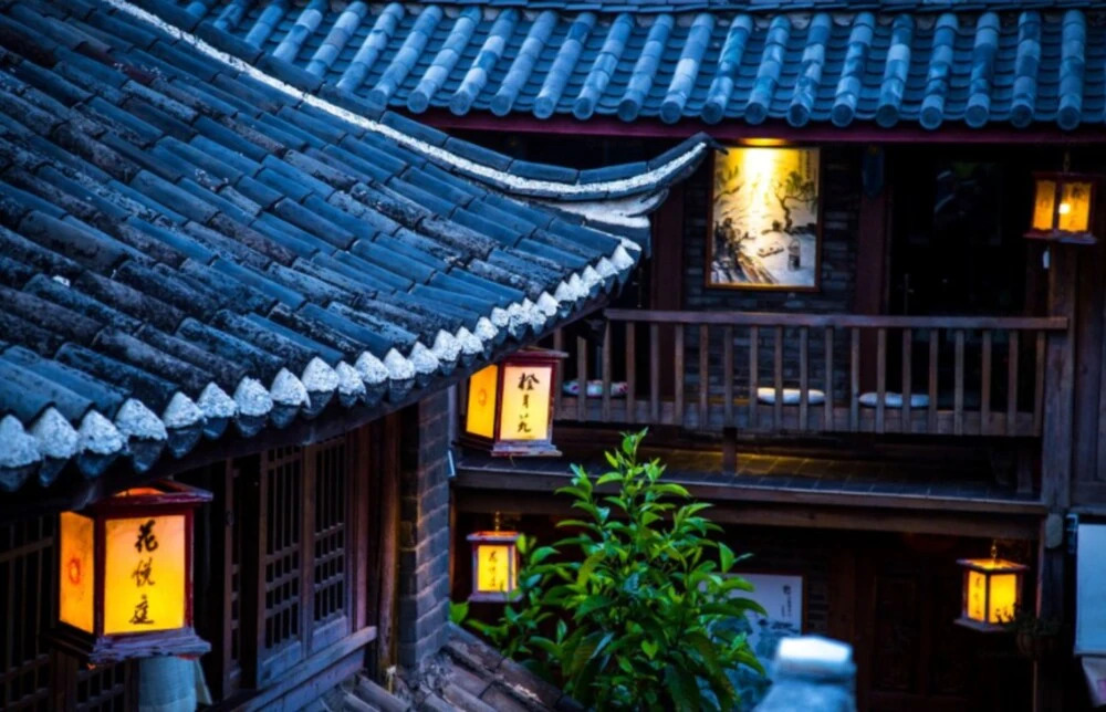 Lijiang Inn Chain Cloud Shore.Liu Chen
