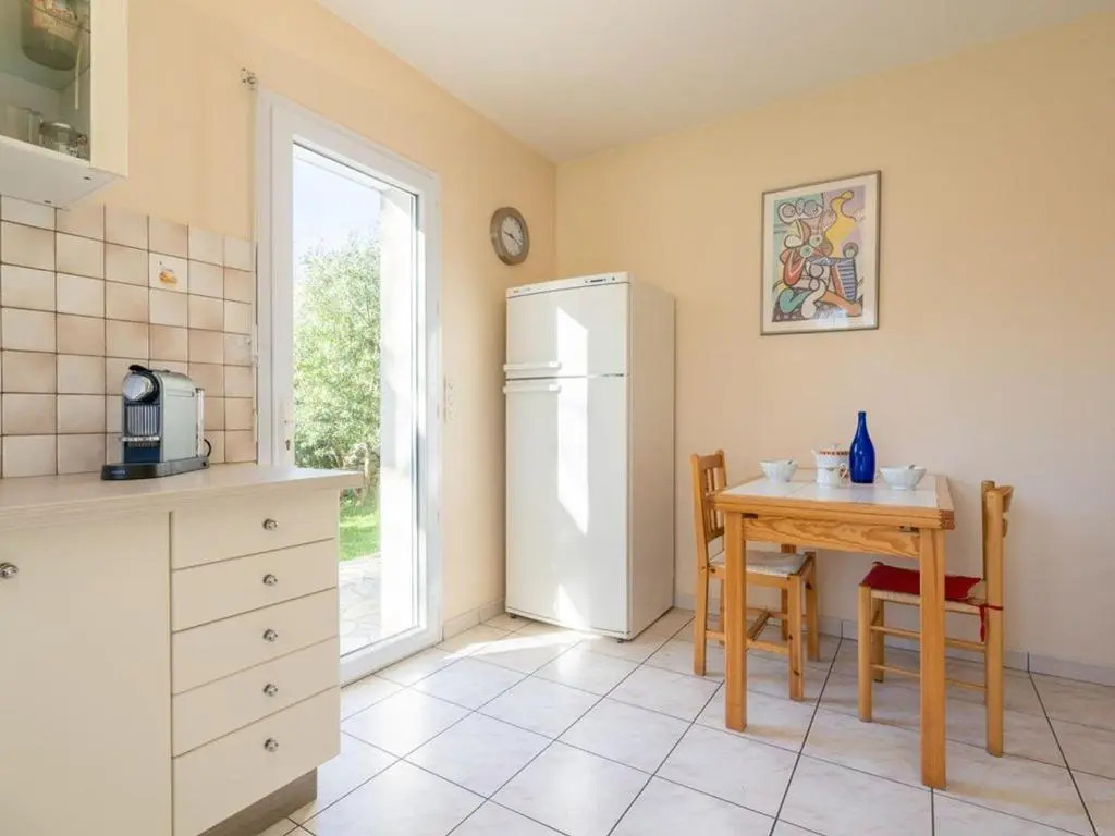 Maison spacieuse à Carnac - 8 pers, jardin clos, proche plage, Wifi, garage, petit animal accepté - FR-1-477-50