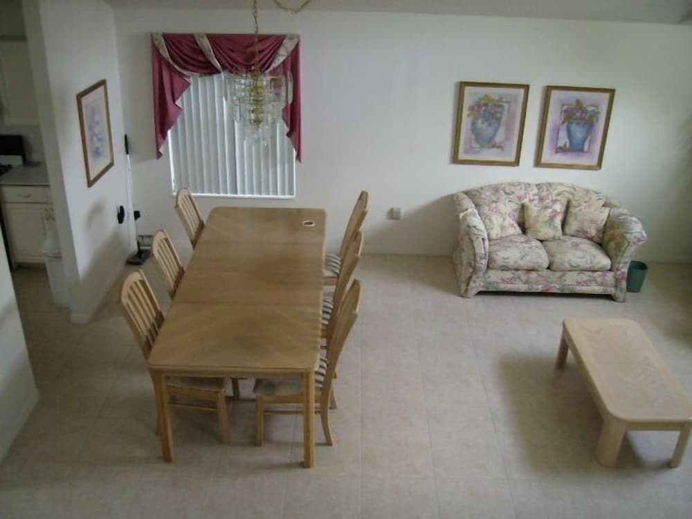 4 BR Oak Island Harbor Sleeps 8