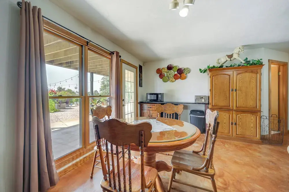 Fredericksburg Retreat w/ Private Hot Tub & Patio!