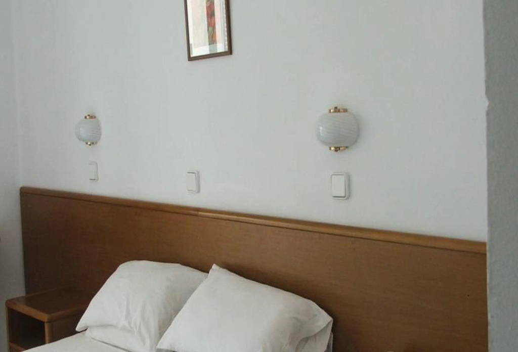 Irinna Hotel