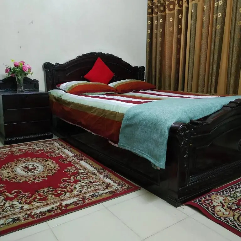 Crowd in Guest house BD