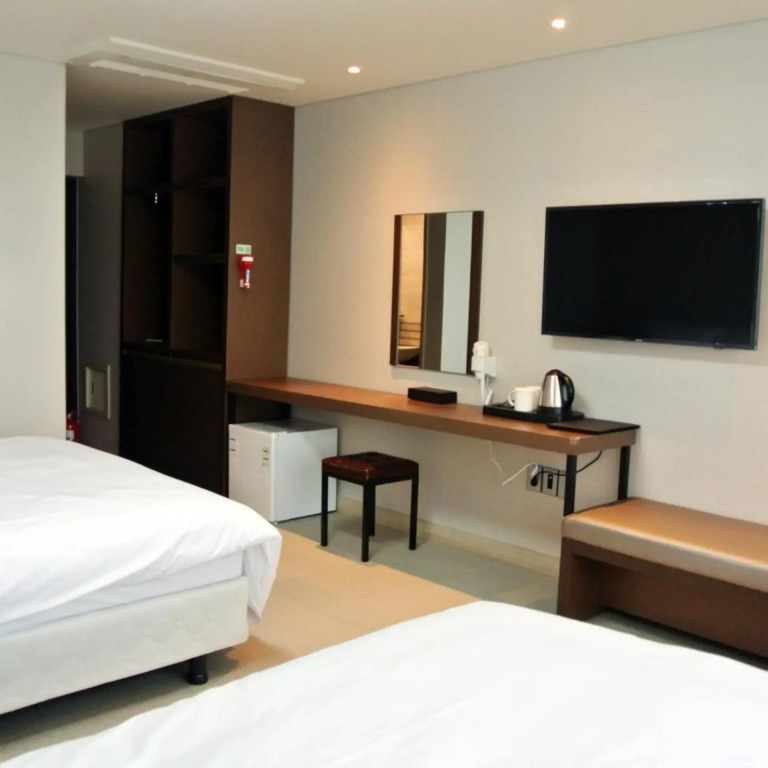 Jeju Noblesse Tourist Hotel