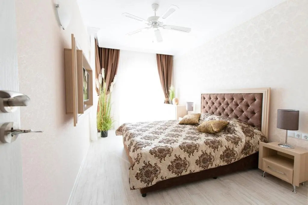 Harmony Suites Saint Vlas