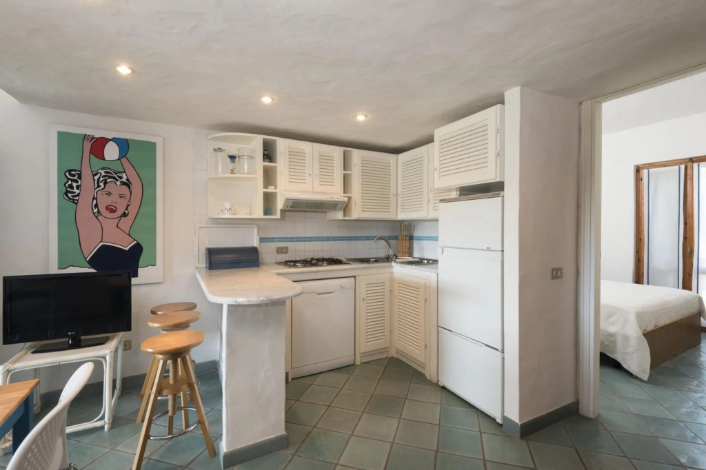 The apartment has one bedroom with bathroom and another small mezzanine room with a small bathroom,-CONCADA L11