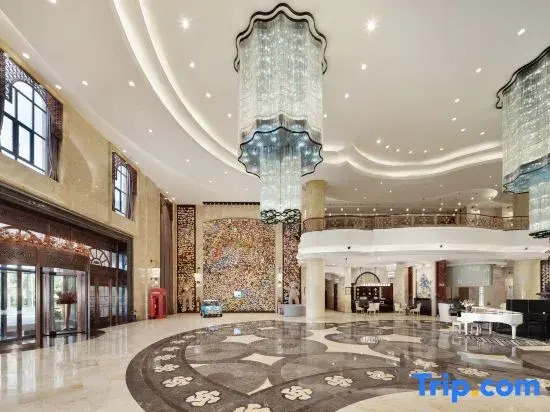Sunshine Hotel Bazhong