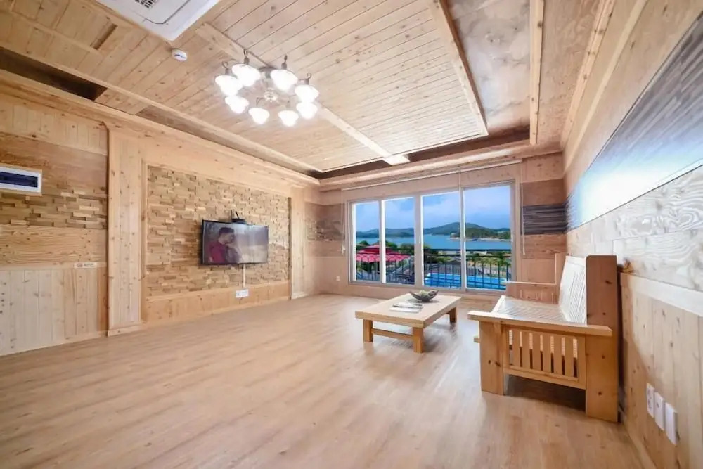 Yeosu Sea and Starnight Pension